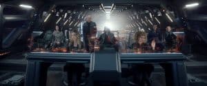 Die Hauptdarsteller der ersten Staffen von Star Trek Picard auf der Brücke der La Sirena