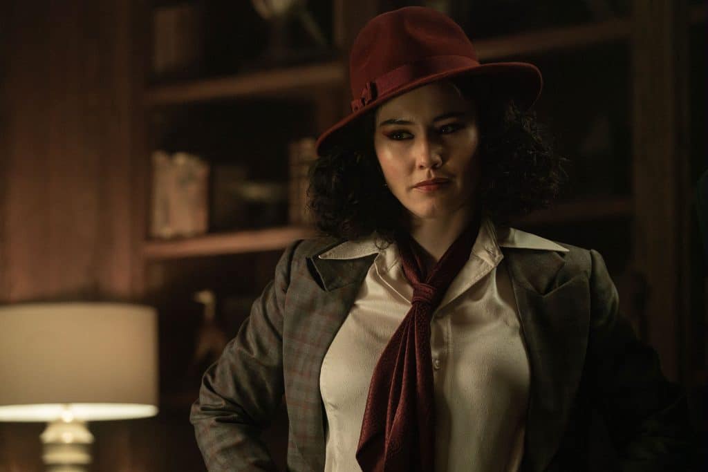 Christina Chong im Kostüm der 1960er in Weltraumabenteuerstunde